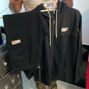 New Balance 2X sweatsuit yes sweatsuit